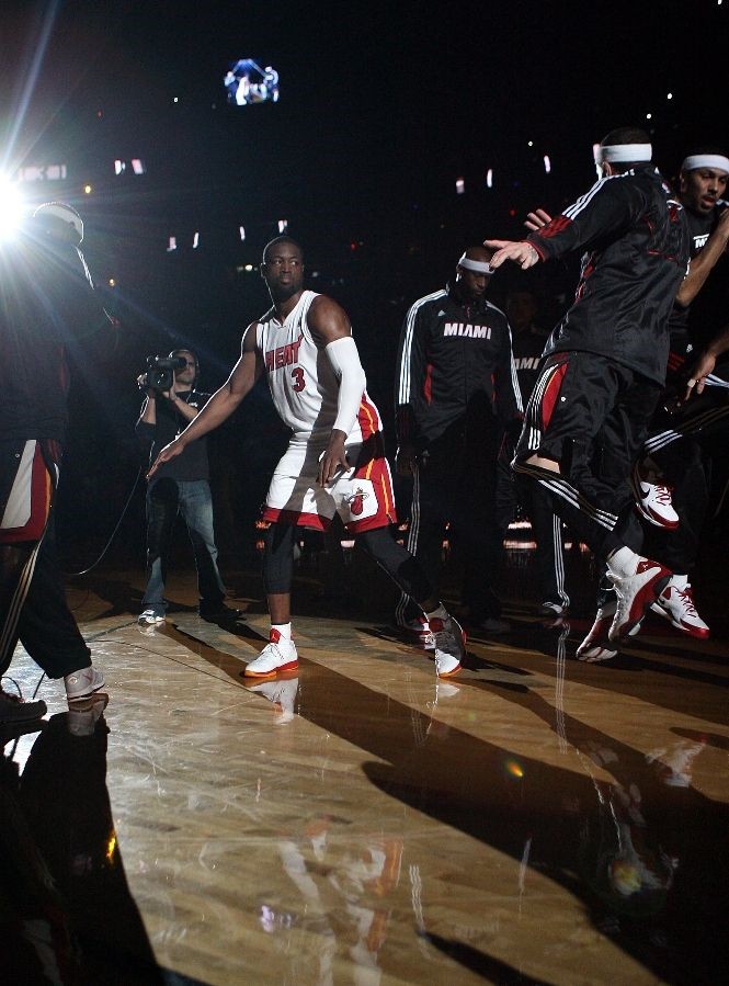 Sneaker Watch: Dwyane Wade Air Jordan 2011 'Home' PE - White/Red/Yellow