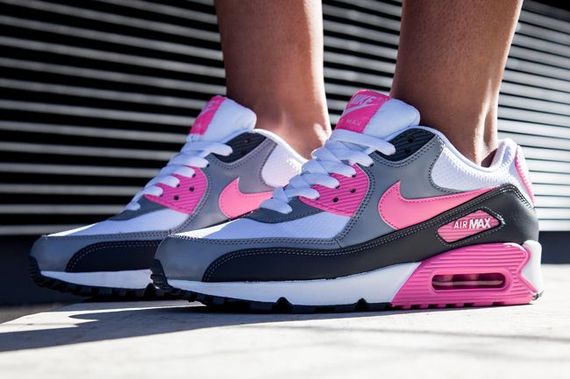 Nike air max deals pink sole