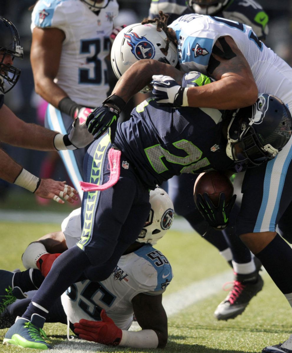 Marshawn Lynch Wears Air Jordan 12 XII PE Cleats (7)