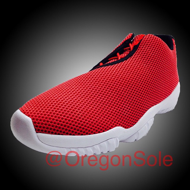 Red Mesh' Air Jordan Future Low 