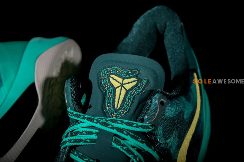 kobe 8 dark atomic teal