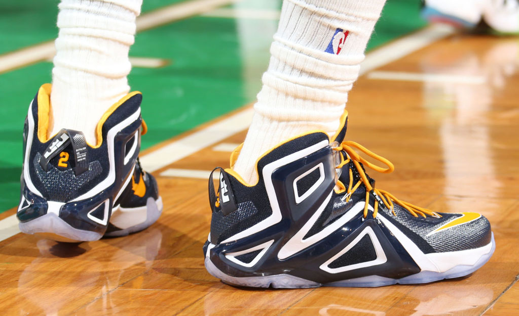 #SoleWatch: LeBron James Debuts a New Nike LeBron 12 Elite PE in Game 3