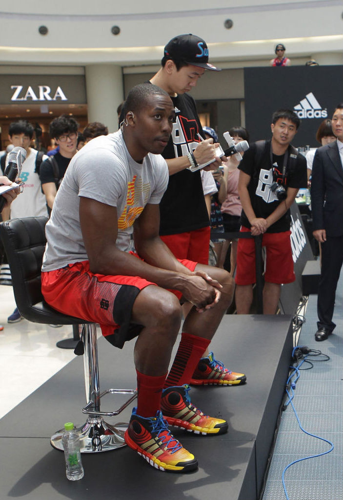 Dwight Howard Wearing "World Tour" adidas D Howard 4 In Seoul (14)