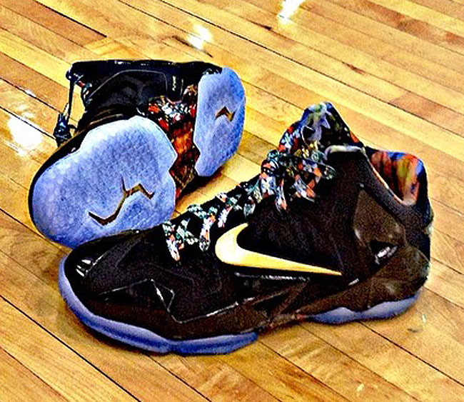 lebron 18 watch the throne