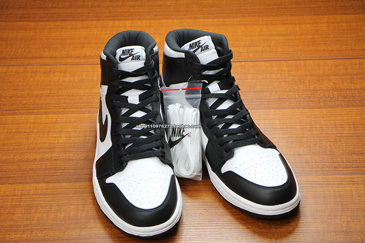 Air Jordan 1 Retro High OG - Black/White | Sole Collector