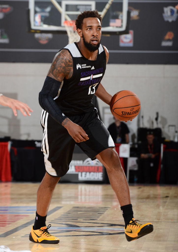 Derrick Williams wearing Nike Kobe IX 9 EM Bruce Lee