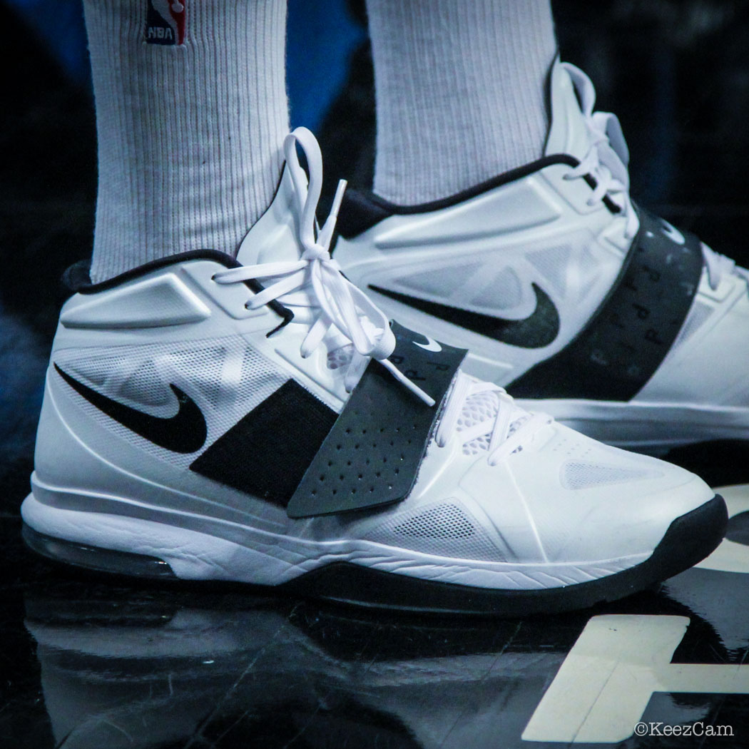 Paul Pierce wearing Nike Air Legacy 3 PE