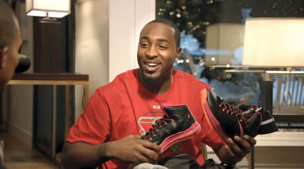 Foot Locker x Nike - "Fishing Hat" featuring Victor Cruz and Hakeem Nicks (2)