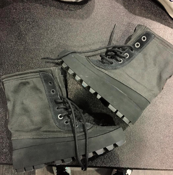 yeezy boost 950 barneys