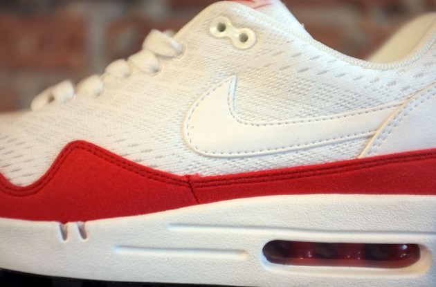 Nike air max 1 em white red sale