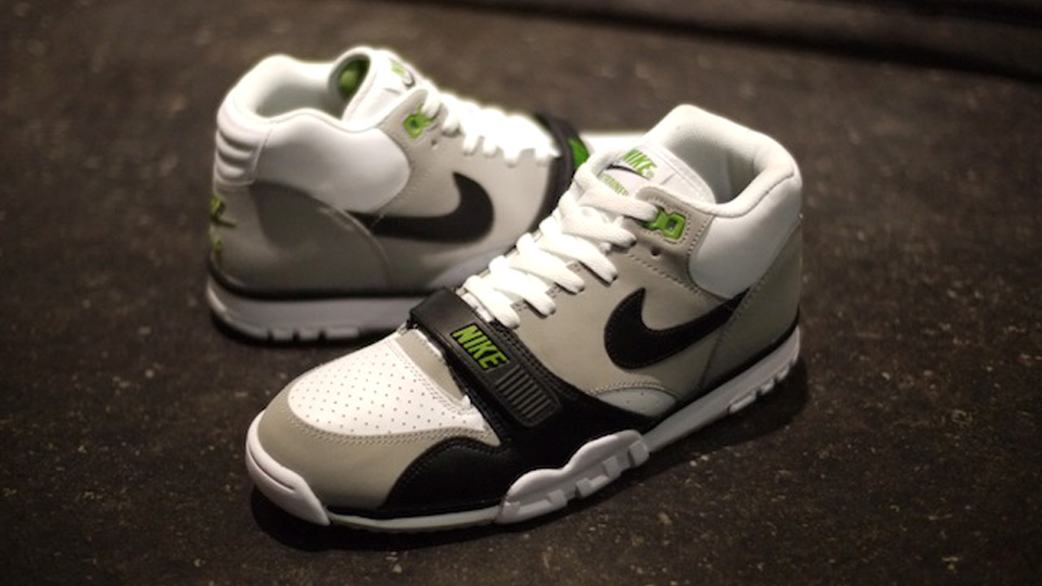 Nike air trainer 1 mid sale premium chlorophyll