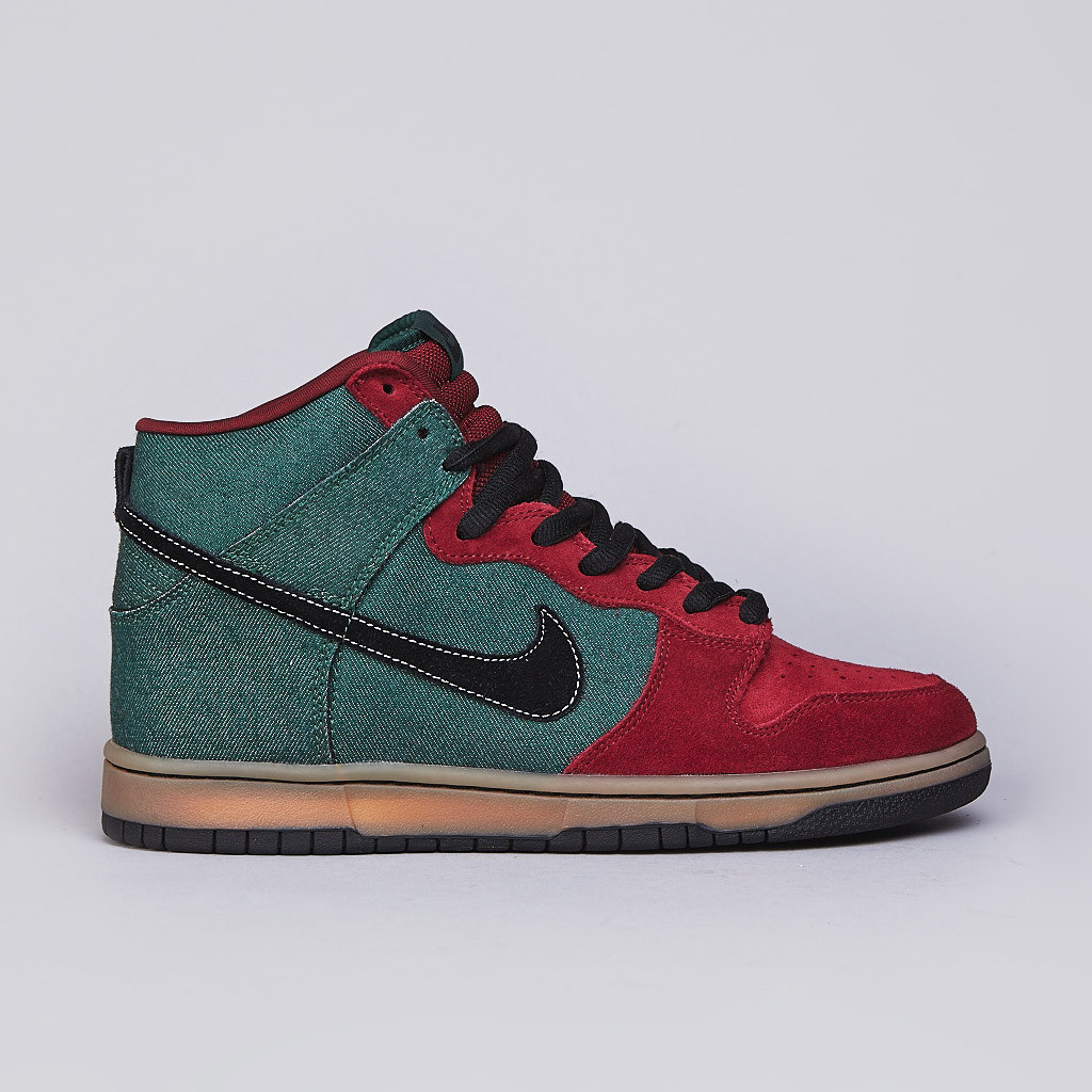 Nike SB Dunk High Restock at Flatspot | Sole Collector