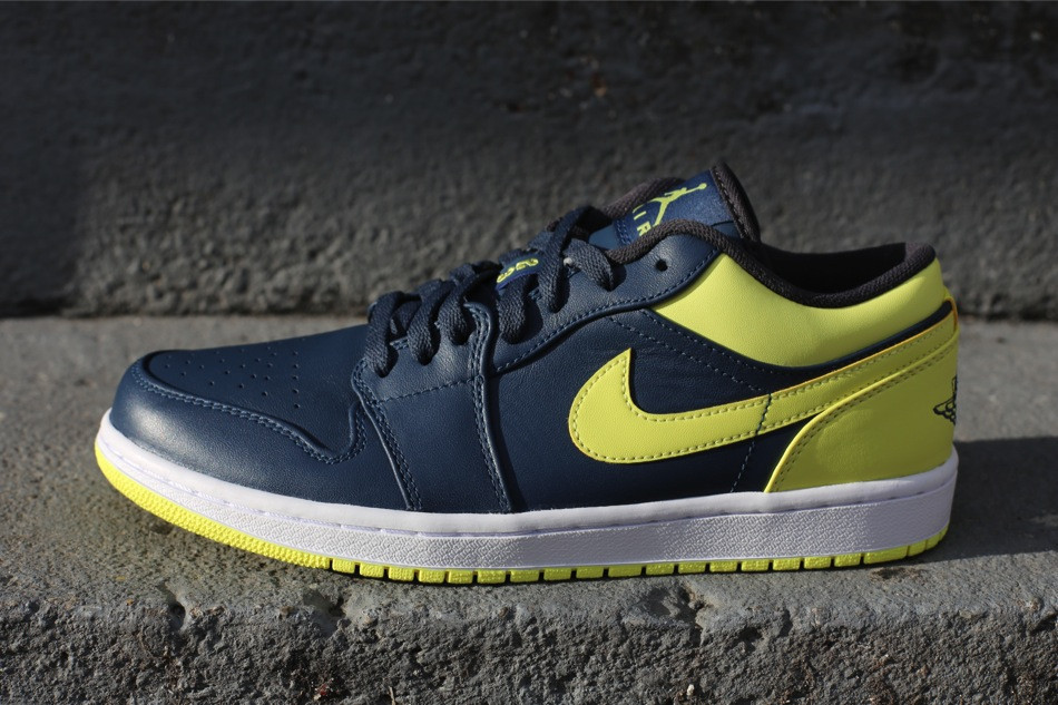 jordan retro 1 low yellow