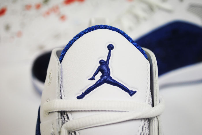 Air Jordan 2011 White Varsity Royal Deep Royal 436771-103