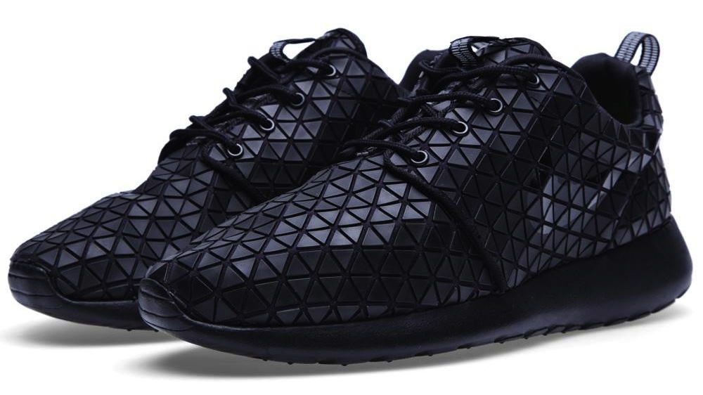 Nike WMNS Roshe Run Metric QS - Black - Available | Sole Collector