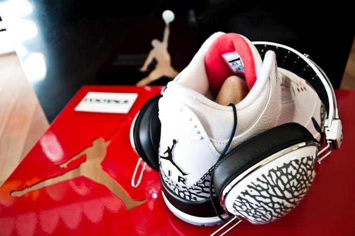 Jordan Brand x Skullcandy Cement Jordan 3 Pack