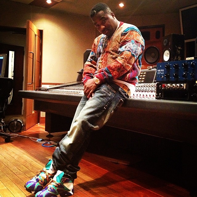 Troy Ave wearing Reebok Kamikaze 1 All-Star