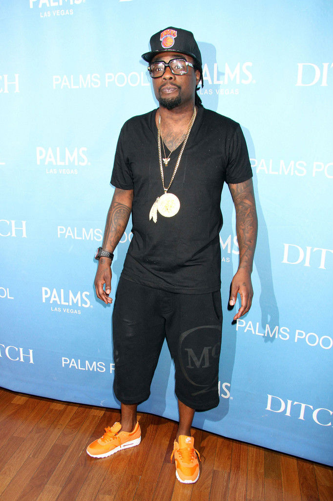 Wale wearing Nike Air Max 1 Orange Ripstop Nylon Pack (3)