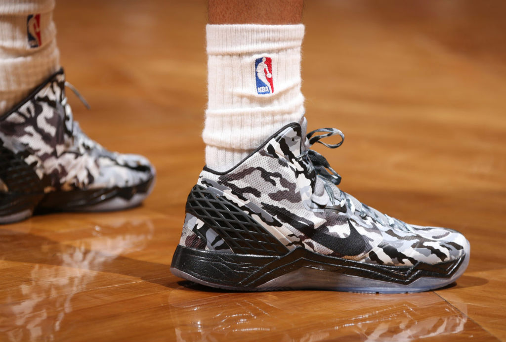 Deron Williams' Camo Nike Zoom Hyperdisruptor PE (1)