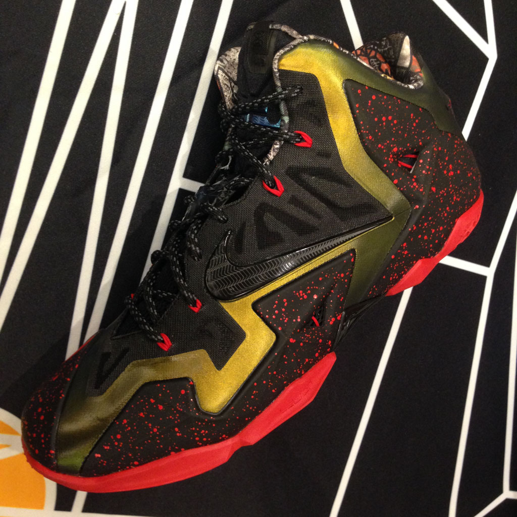 NIKEiD LeBron 11 Gumbo League Black/Red-Gold