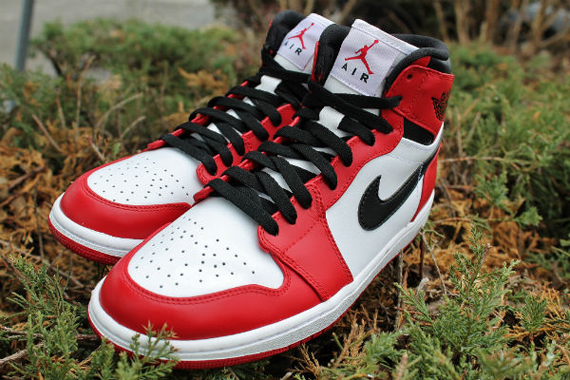 Nike Air Jordan 1 High Retro - Chicago 