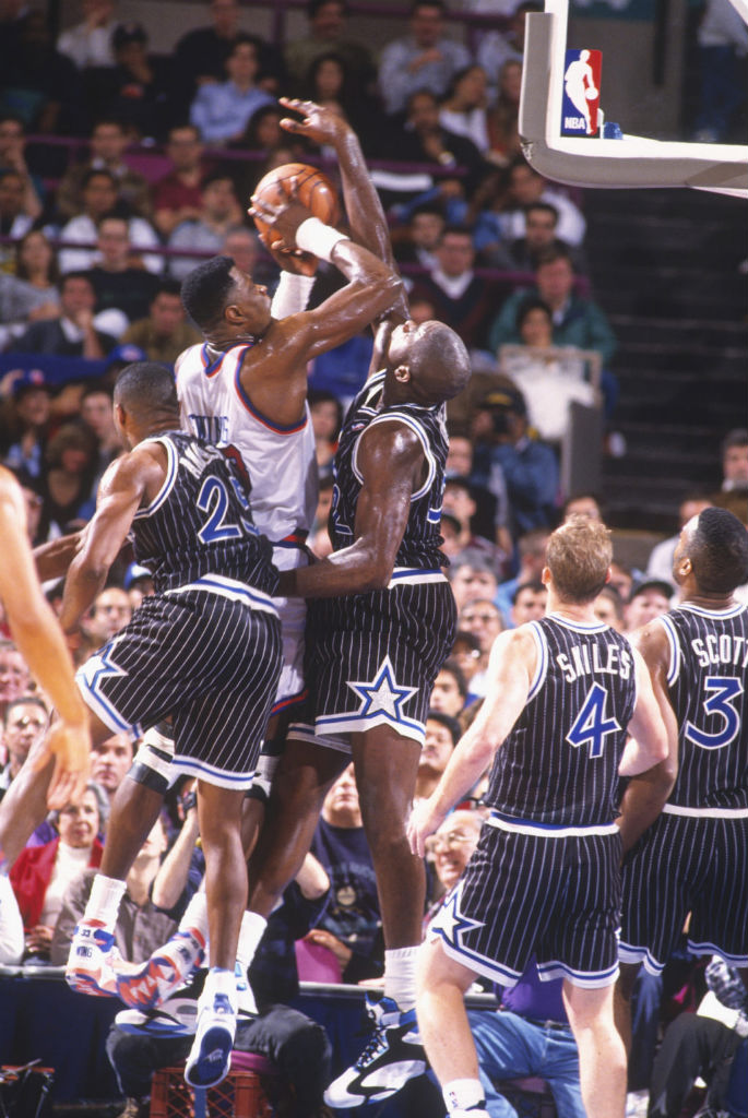 Shaq wearing Reebok Shaq Attaq in 1992 (6)