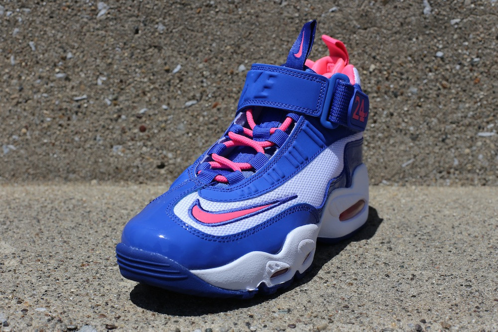 Pink griffeys 2024