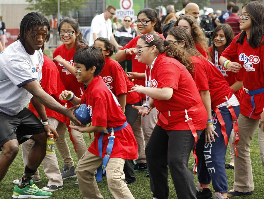 Robert Griffin III wearing adidas adiZero Sonic 3 Prime Green Electricity G47182 (2)