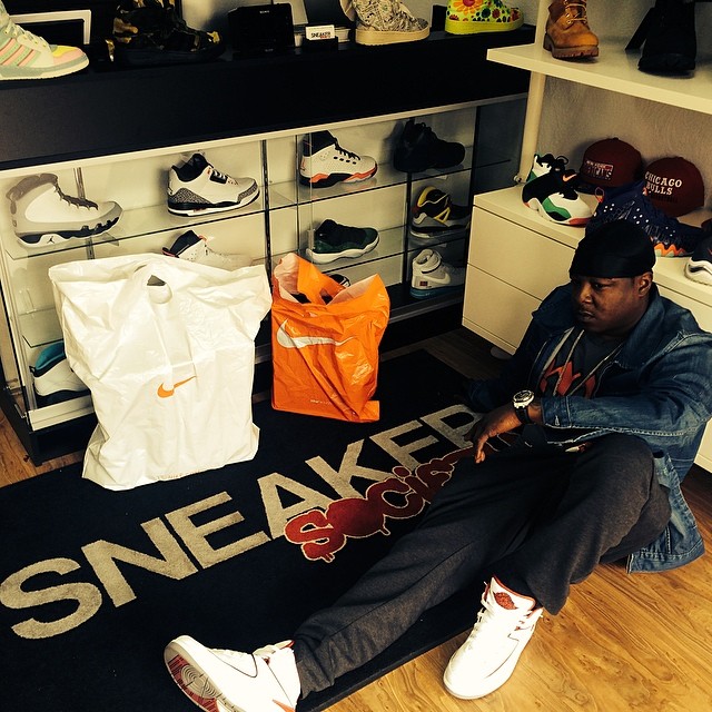 Jadakiss wearing Air Jordan II 2 White/Red