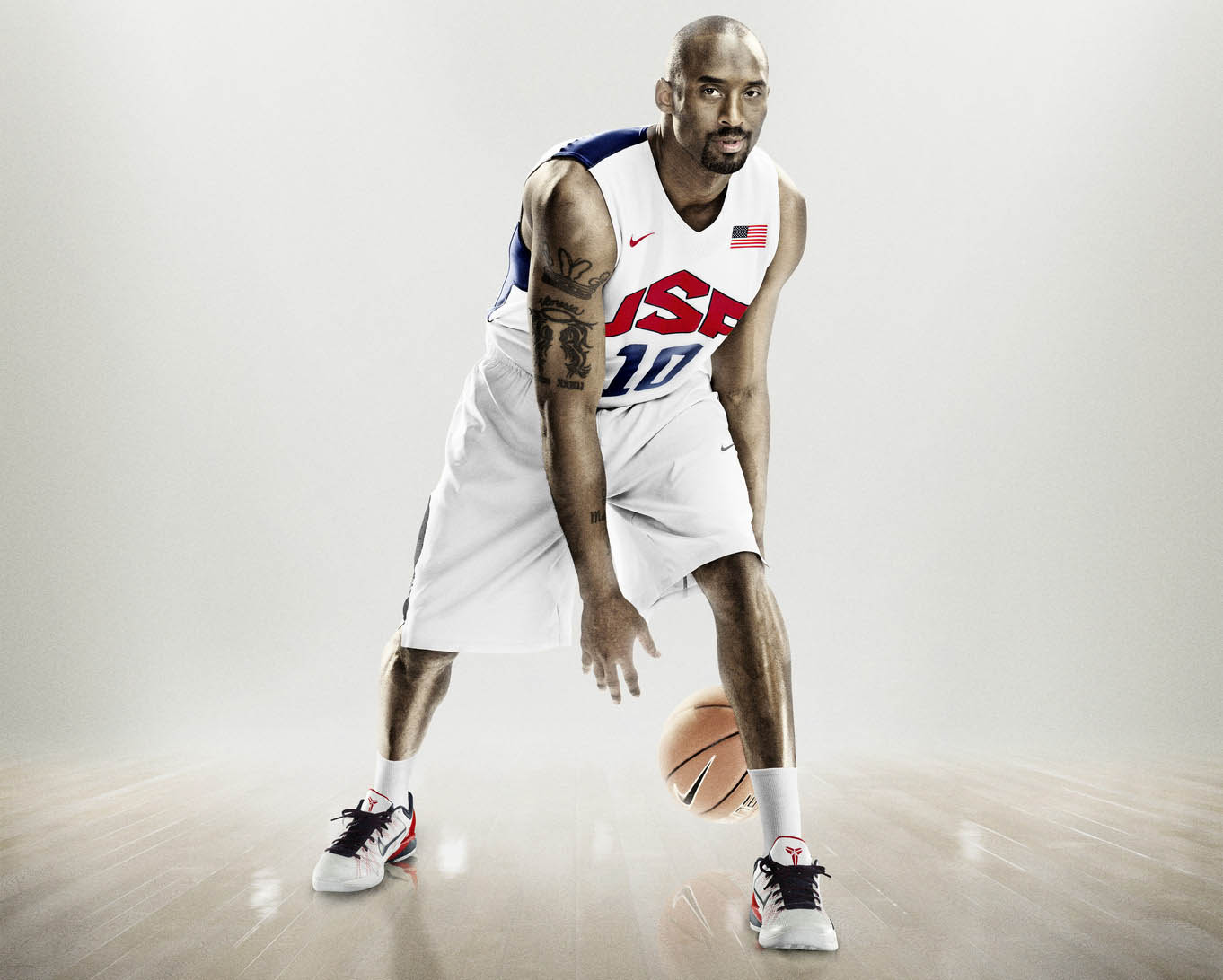 Nike Unveils USA Basketball Hyper Elite Uniform and Hyperdunk 2012