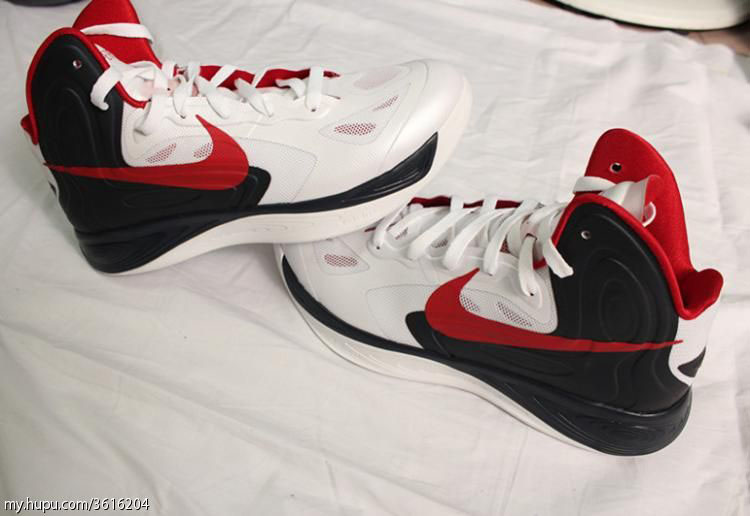 nike zoom hyperdunk 2012