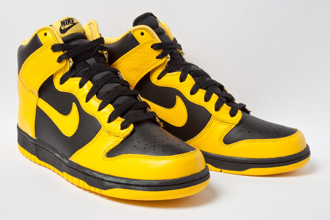 nike dunk high black and yellow