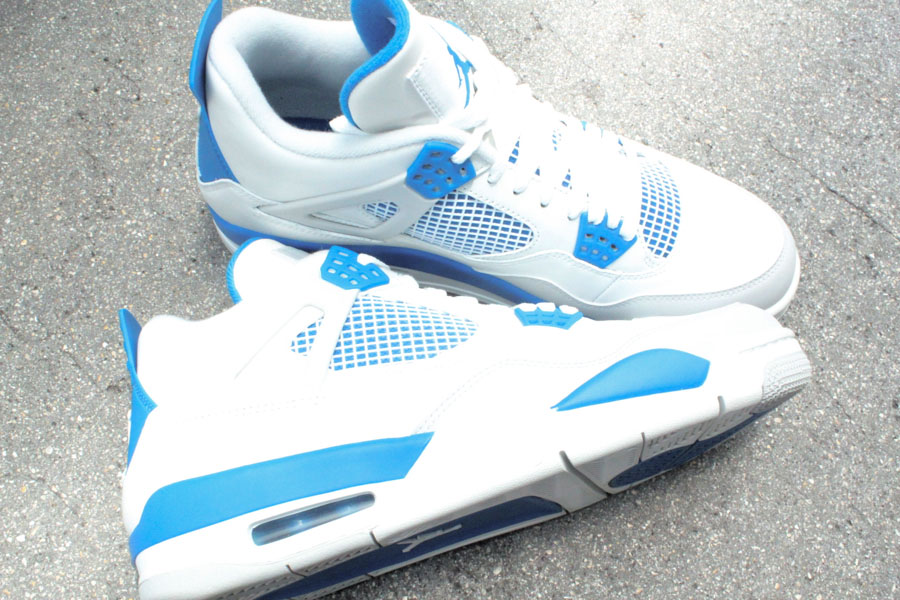 light blue jordan 4