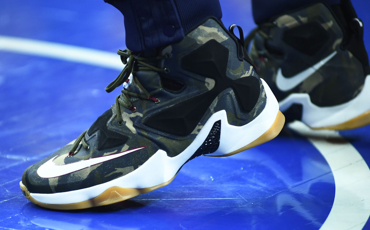 lebron 13 camo