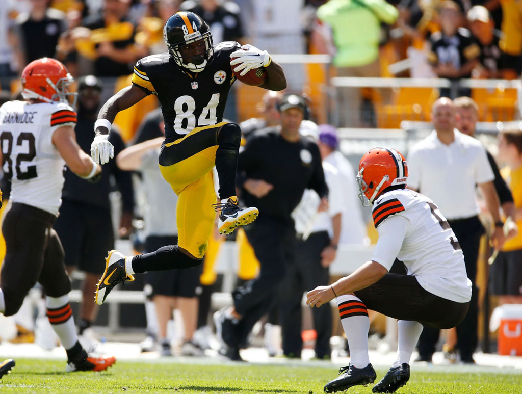 Antonio Brown Kicks Punter in Nike Alpha Pro Cleats (1)