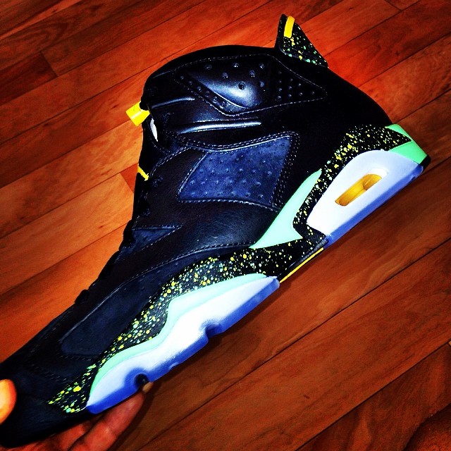 Ludacris Picks Up Air Jordan VI 6 Brazil