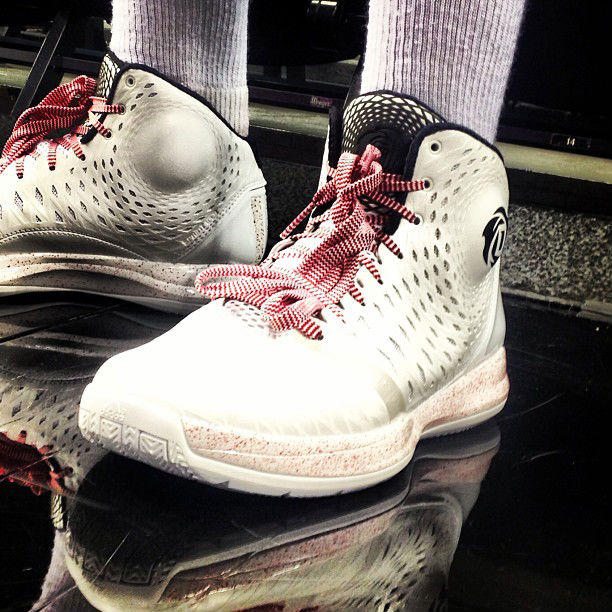 Damian Lillard wearing adidas Rose 3.5 by Scott Boldt (6)