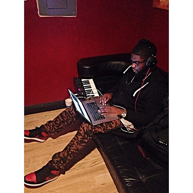 Big K.R.I.T. wearing Air Jordan 1 Retro Black/Red