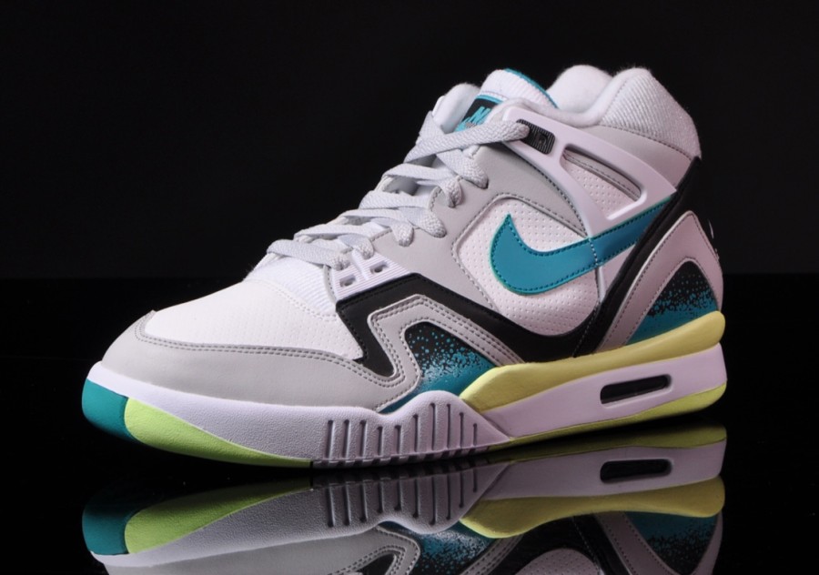 nike air tech challenge 2 turbo green