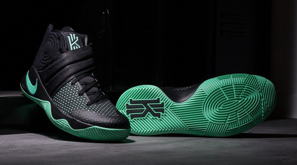 kyrie irving glow in the dark shoes
