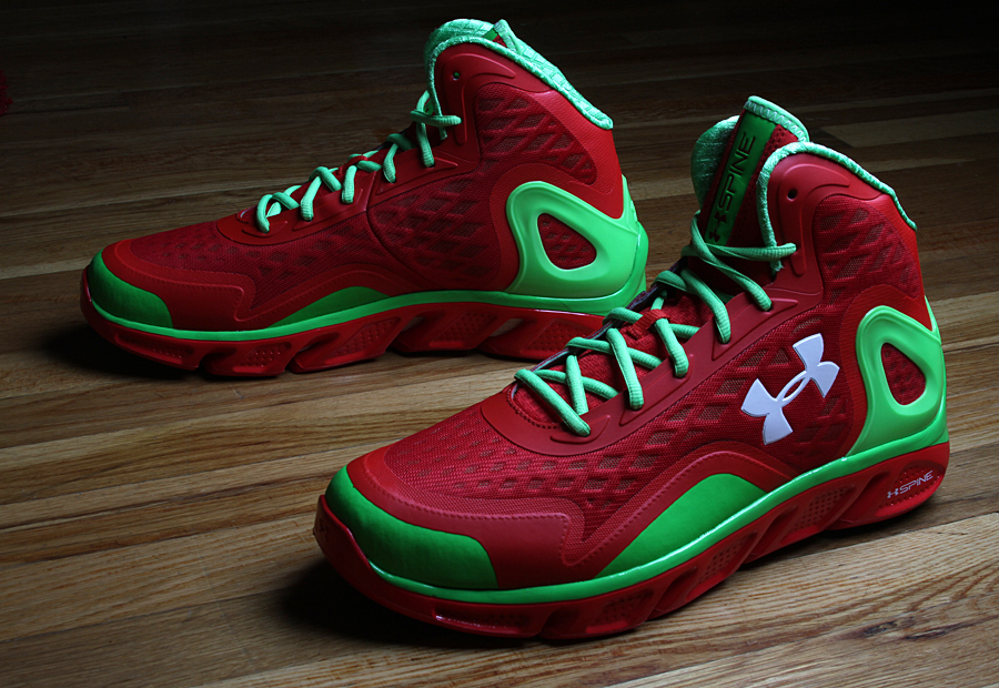 Under armour spine outlet shoes