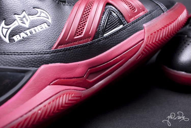 PEAK Battier VII 7 Black Red (21)