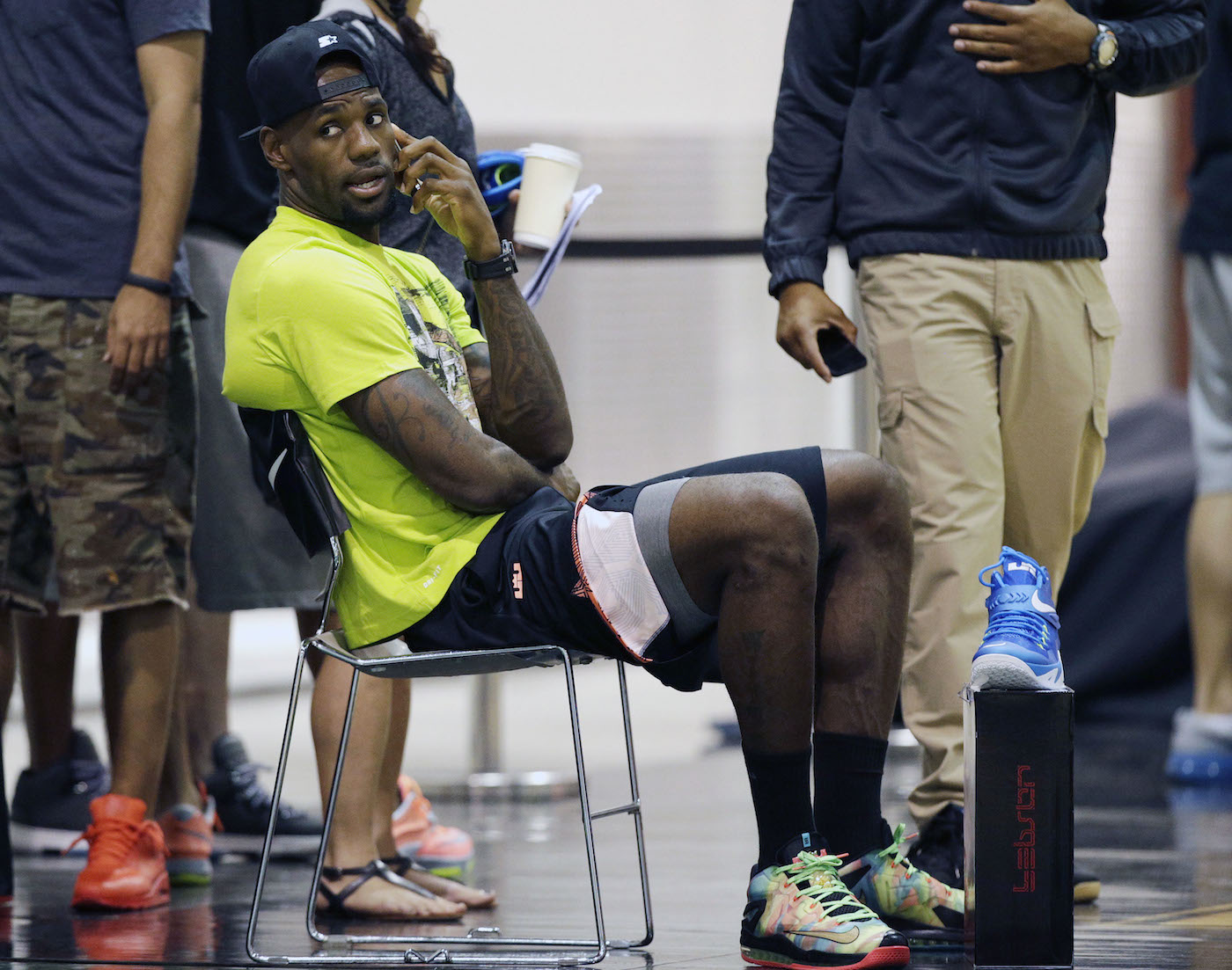 LeBron James Wears Nike LeBron XI 11 Low Championship Pack (1)