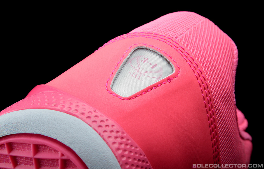 under armour breast cancer slides