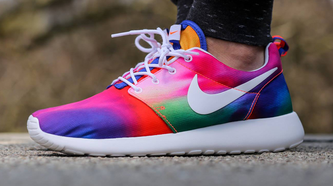 nike roshe run tie dye