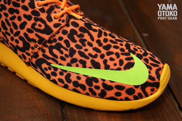 nike roshe run orange leopard