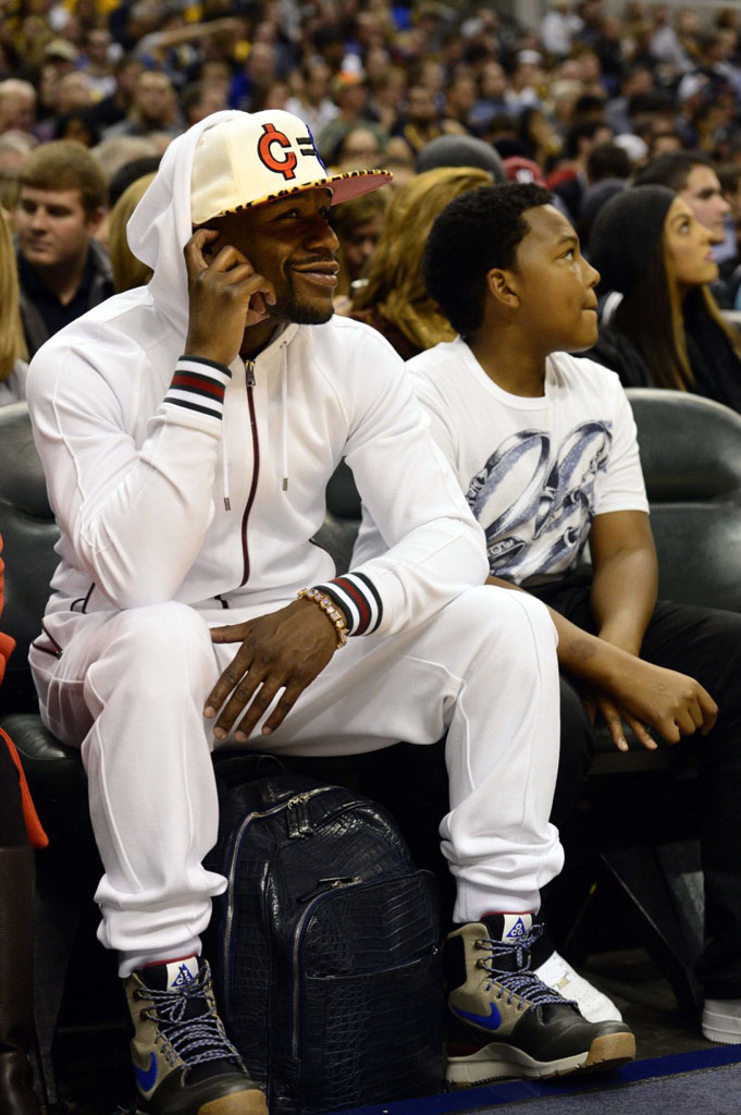 Floyd Mayweather wearing Nike Stasis ACG