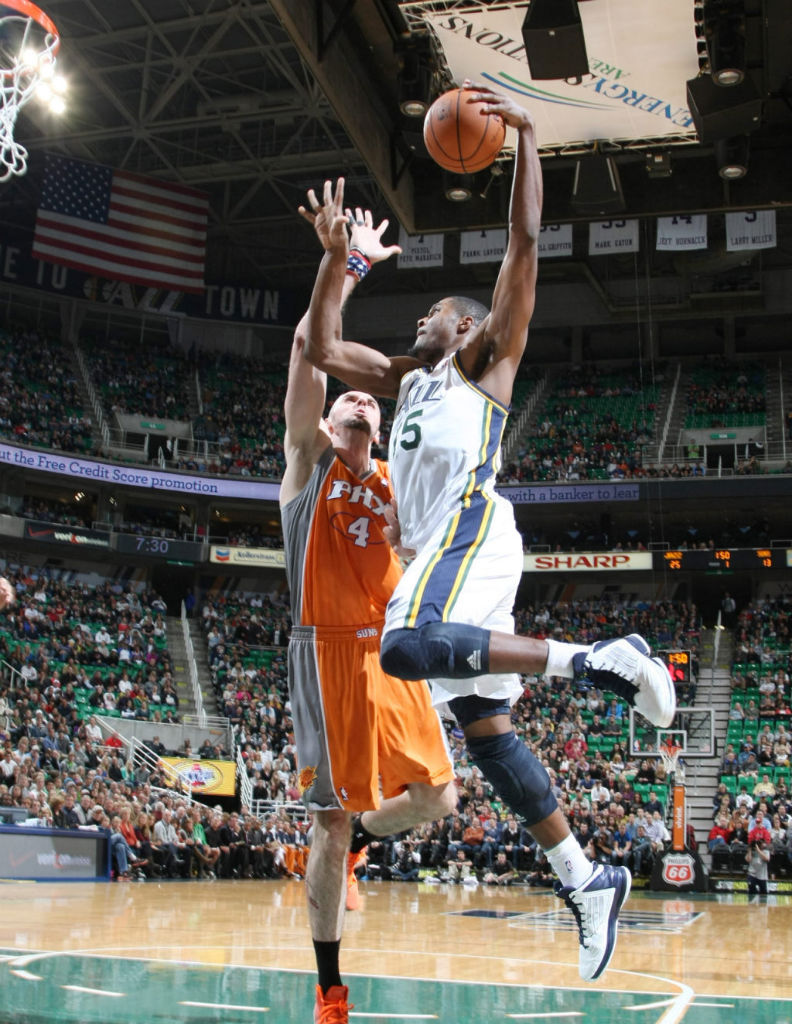 Derrick Favors wearing adidas adizero Ghost 2