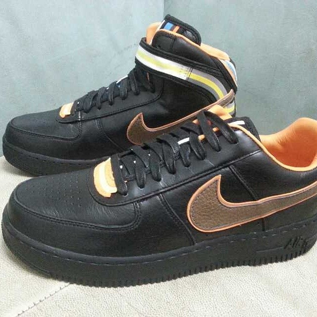 Nike + R.T. Air Force 1 Black Collection (1)