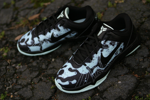 Nike poison store dart frog